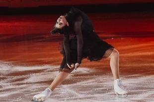 花滑全俄锦标赛 K宝完美复刻“星期三僵尸舞”