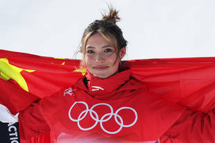 谷爱凌年收入近1.6亿 排名女运动员第二