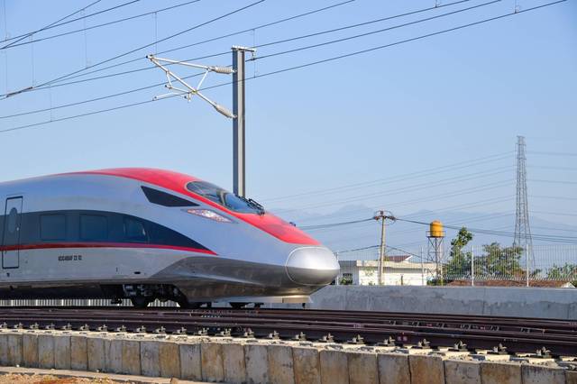 雅万高铁10月2日投入商业化运营