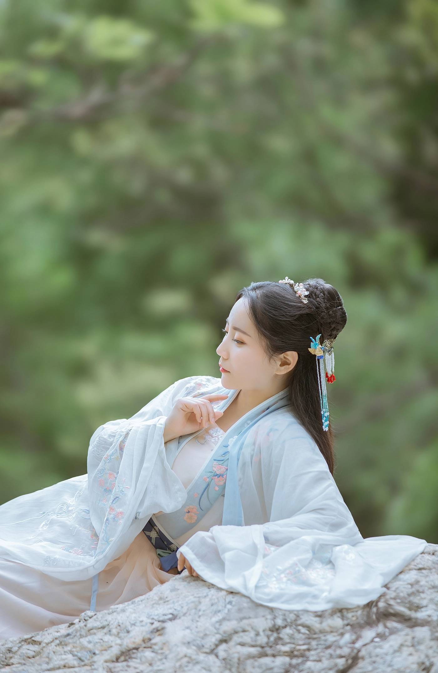 5月外景古装走走不寻常路