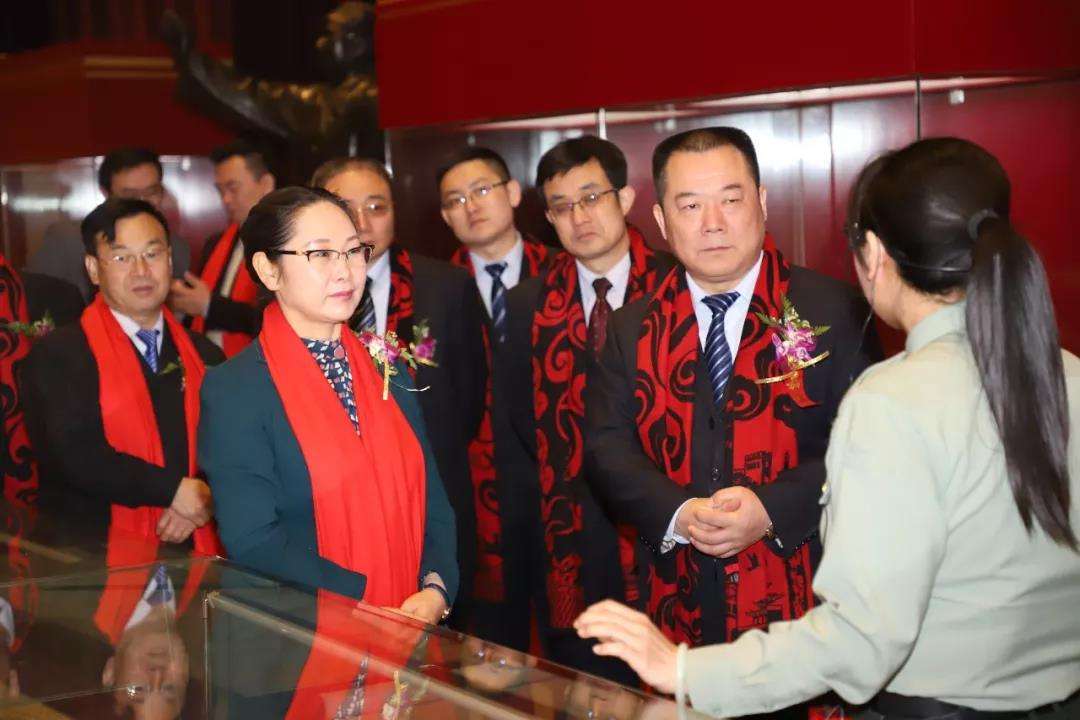 在张荣华的努力下,如今的荣程集团已经成为了一家年营收突破600亿的