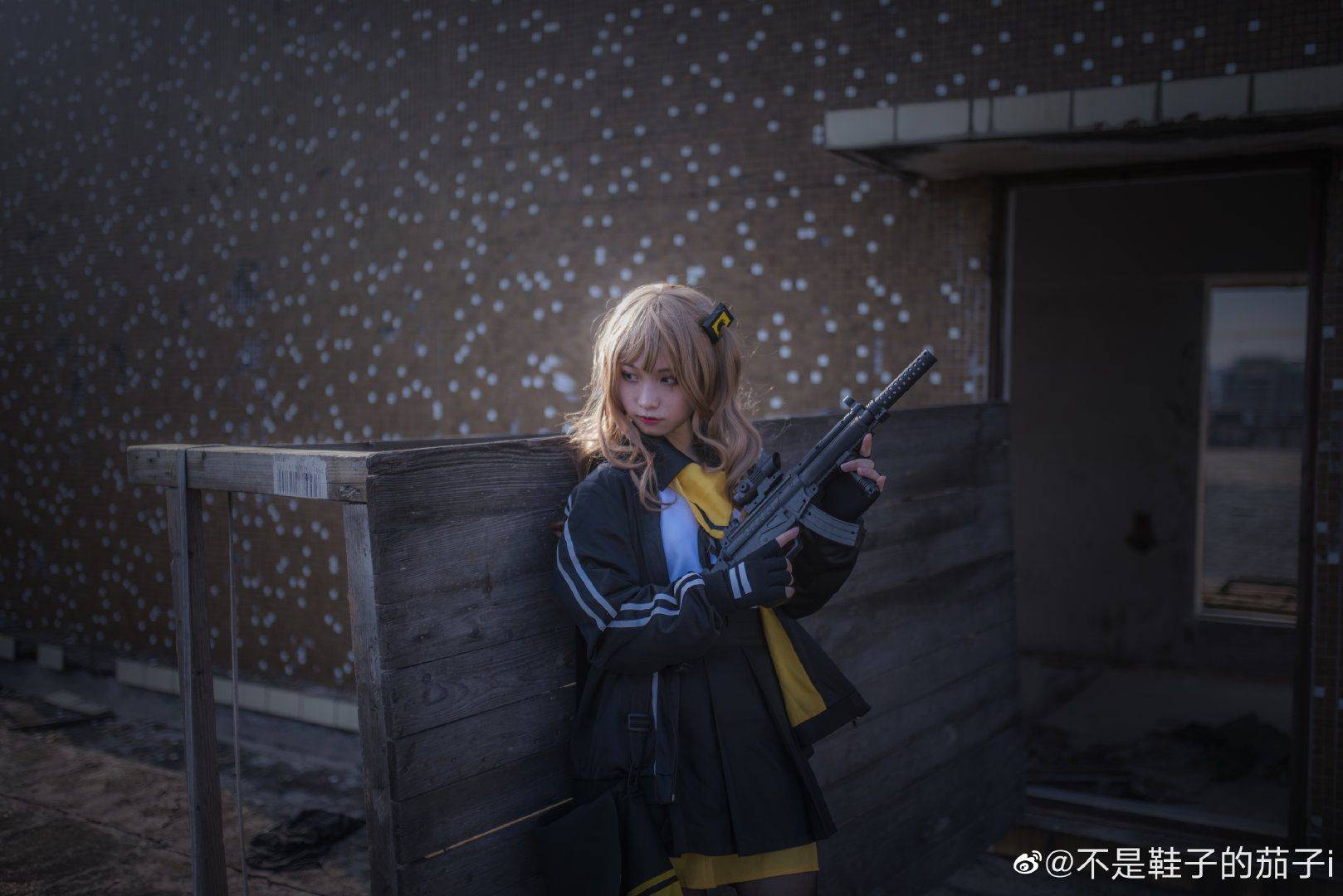 不是鞋子的茄子i少女前线ump45cos