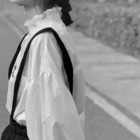 阿宝色女生头像黑白每个人都要好自珍惜