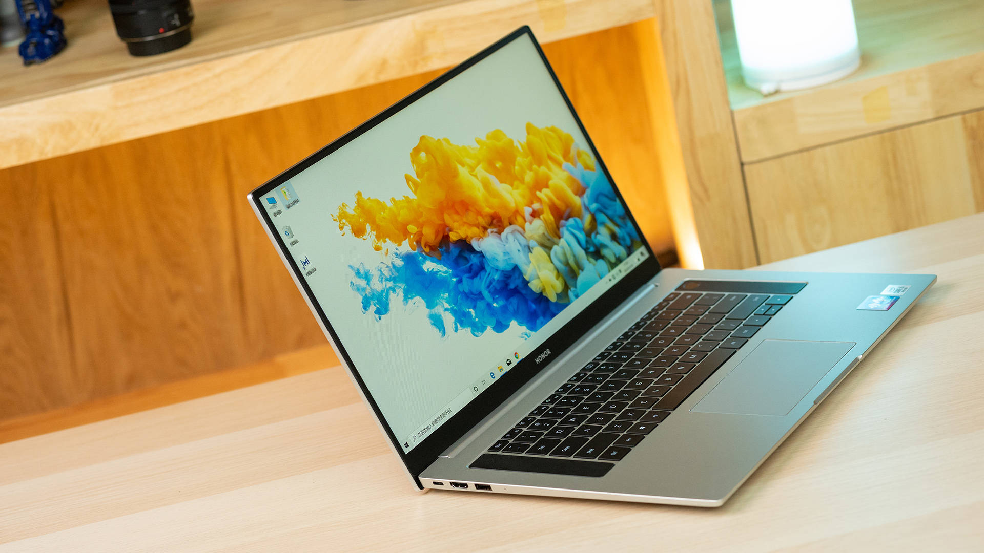 大屏更尽兴161英寸旗舰荣耀magicbookpro图赏