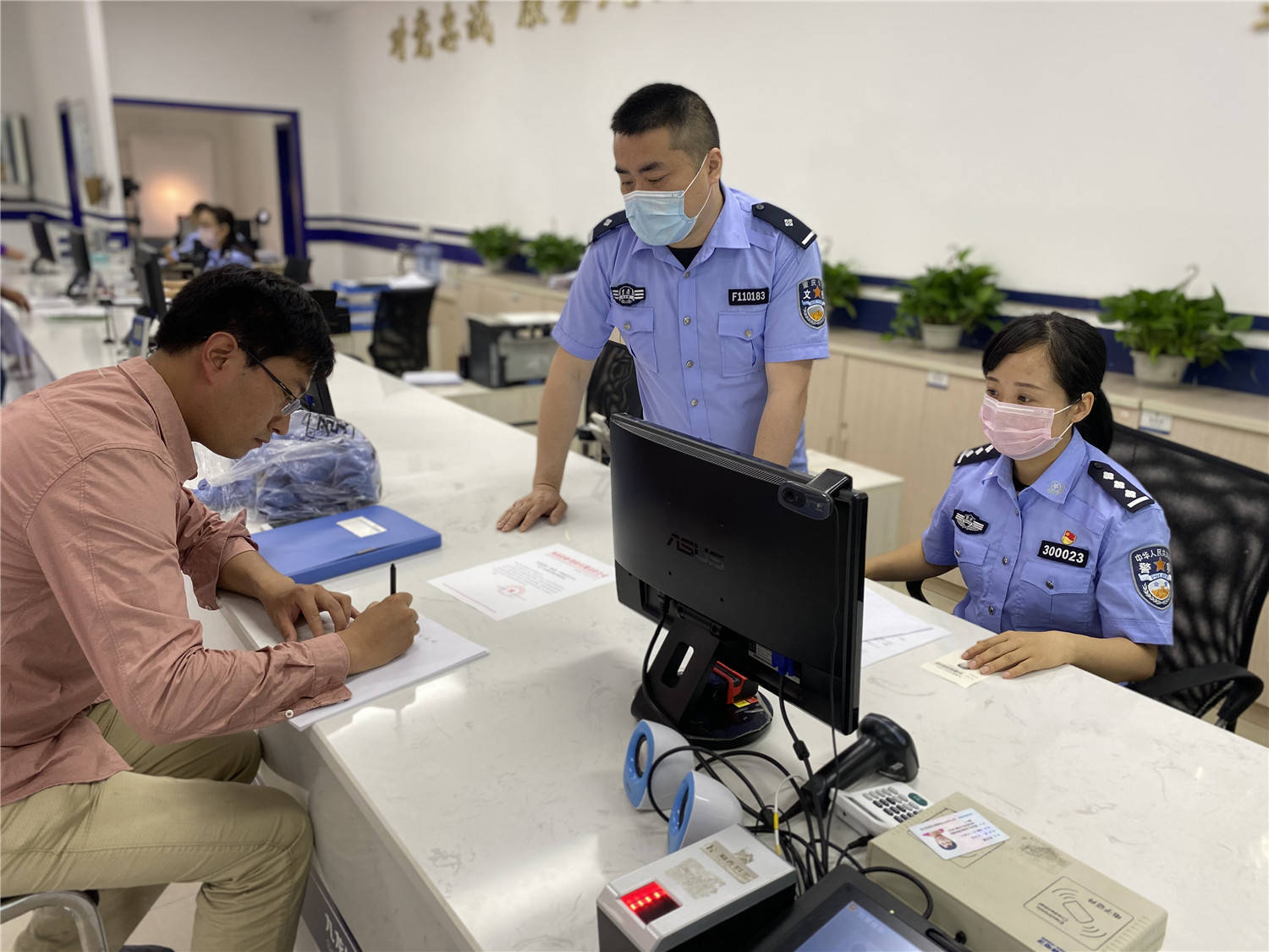 服务企业复工复产人员办理护照