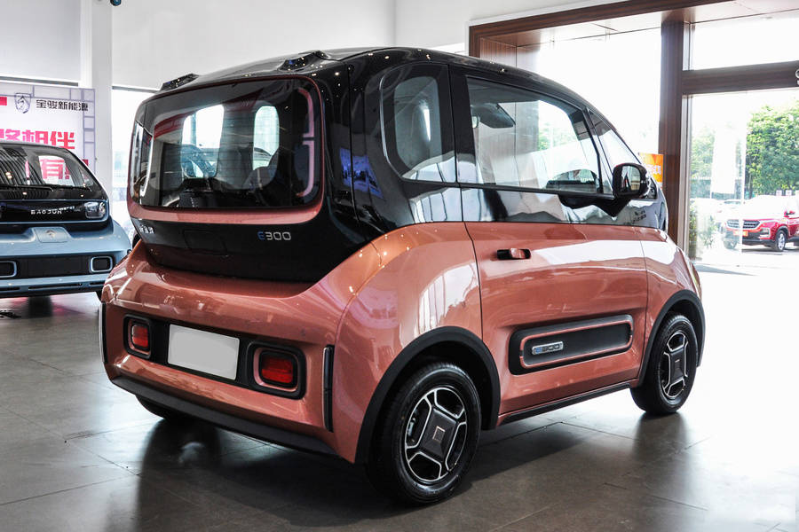 上下车体分离跨界新物种智慧互联科幻座驾新宝骏e300开启预售