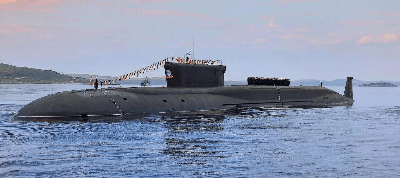 原创俄第四艘北风之神级潜艇下水,布拉瓦导弹足以令美军防空系统胆寒