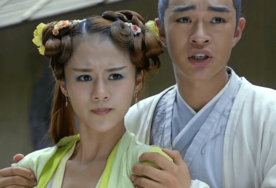 有种整形叫花千骨落十一如今穿西装打领结帅成韩国欧巴