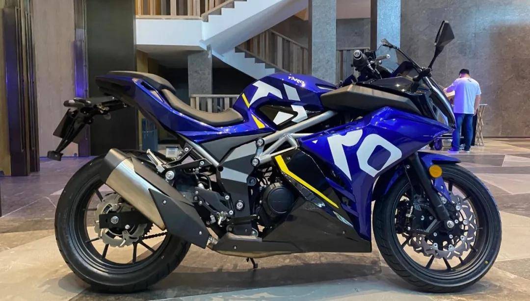 15980起滑动离合,电子快排,台荣发布双缸250仿赛gp1,开拓者400