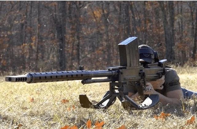 威力"最凶悍"的枪械:第1碾压沙漠之鹰,第2每秒钟一万发子弹_反坦克枪
