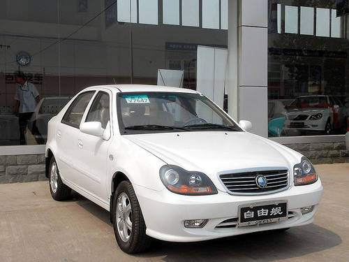 搭载mr479q发动机的吉利自由舰