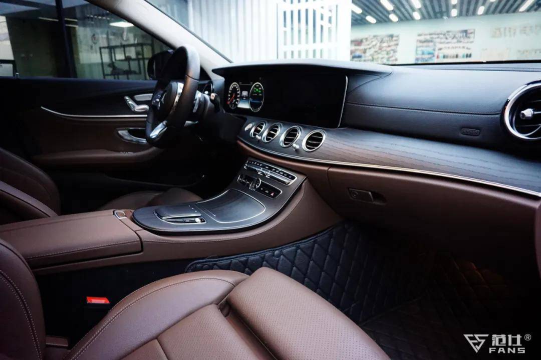 你对黑暗面的力量一无所知奔驰e化身黑武士