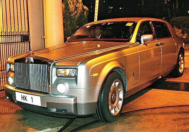 赌王何鸿燊的座驾有多豪全国仅此一辆车牌就值一亿