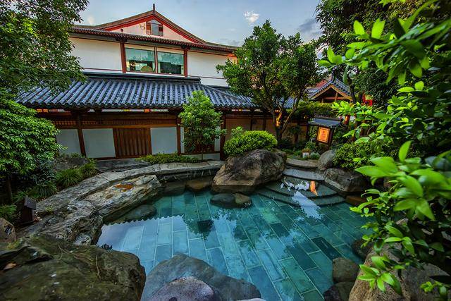 在唐风温泉感受唐风唐韵,享受不一样的温泉感受!