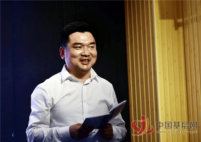 河南省宛商企业家俱乐部成立并召开第一次会议