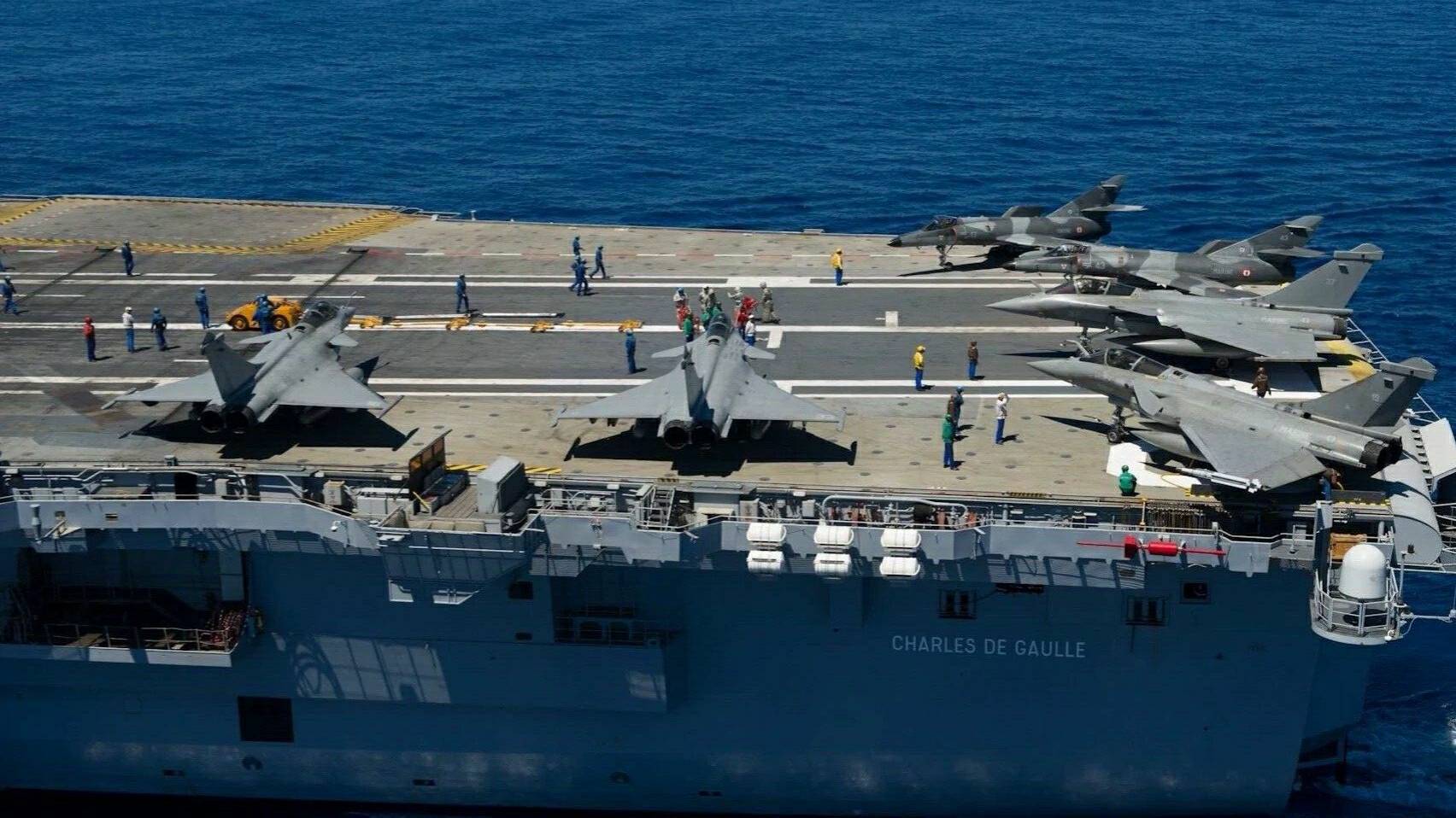 军事装备美图:法国戴高乐号核动力航母