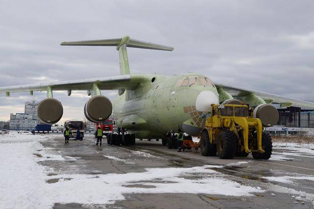 俄國防部砍掉12架伊爾-76md-90a訂單,明年起每年買2架_運輸機