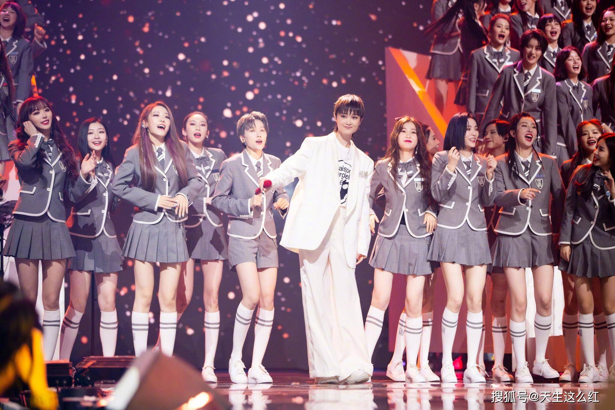 原创青你2决赛夜:桃鹅金主齐翻车,粉丝大呼姜滨进