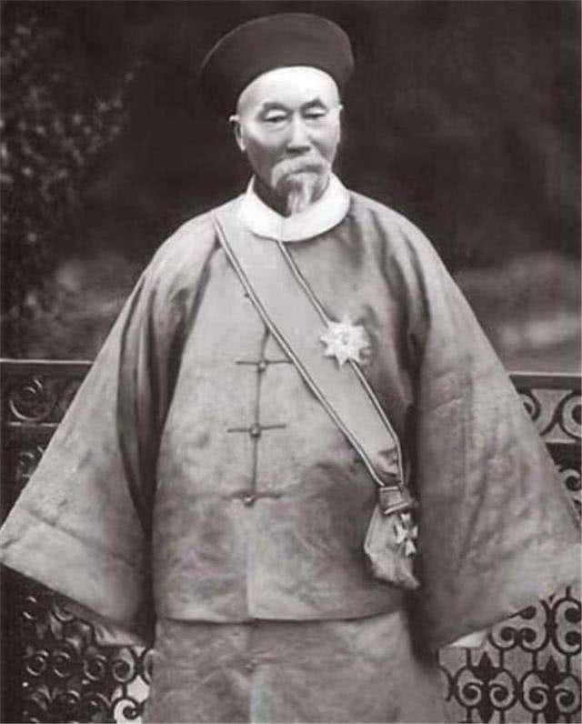 东方俾斯麦李鸿章,大清最后的能臣,一生功过论未休!