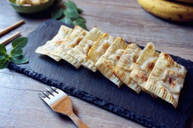 管饭美食 云吞皮香蕉派