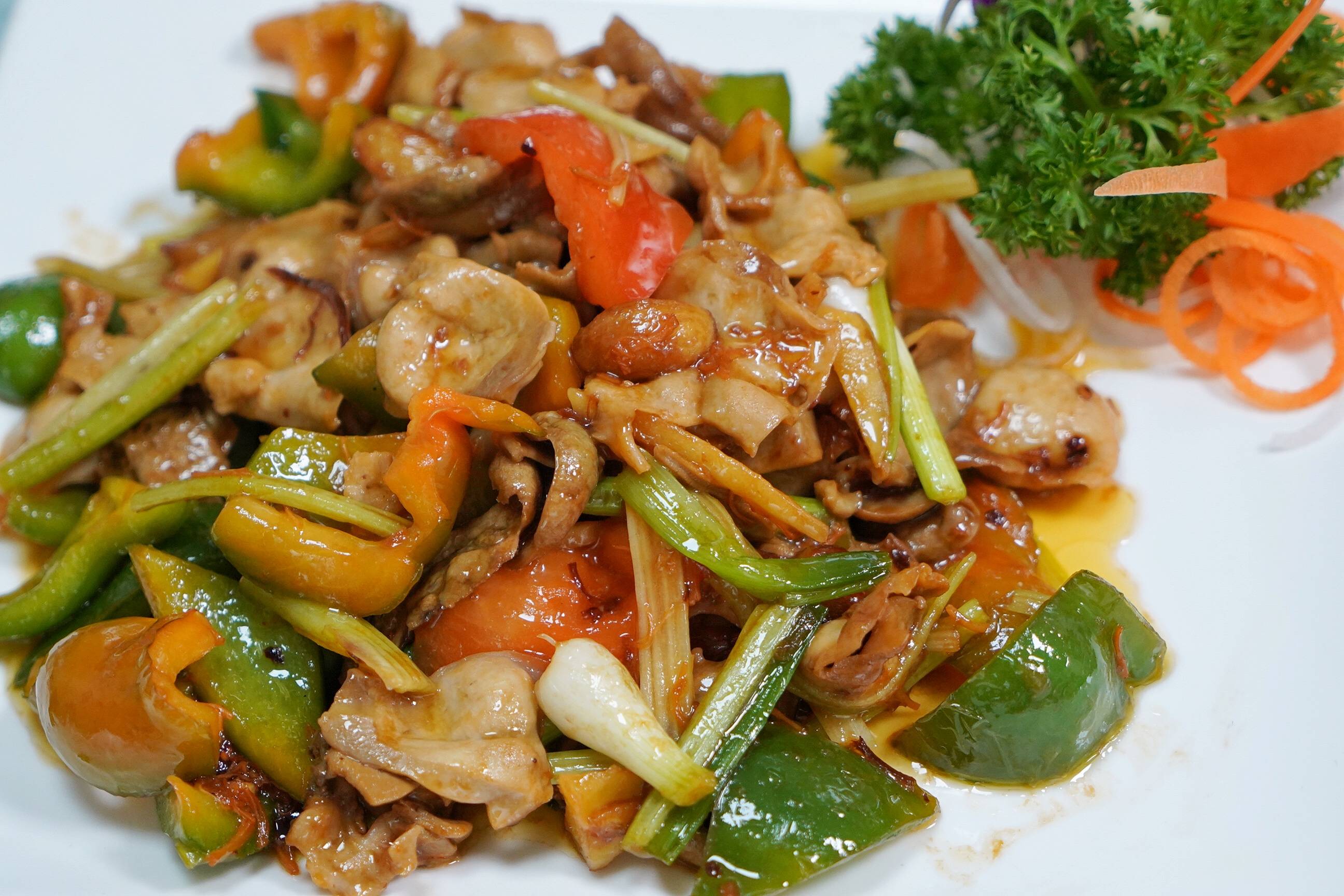 原创旅游就爱各地的大排档这样一桌3500居然吃完还说超值