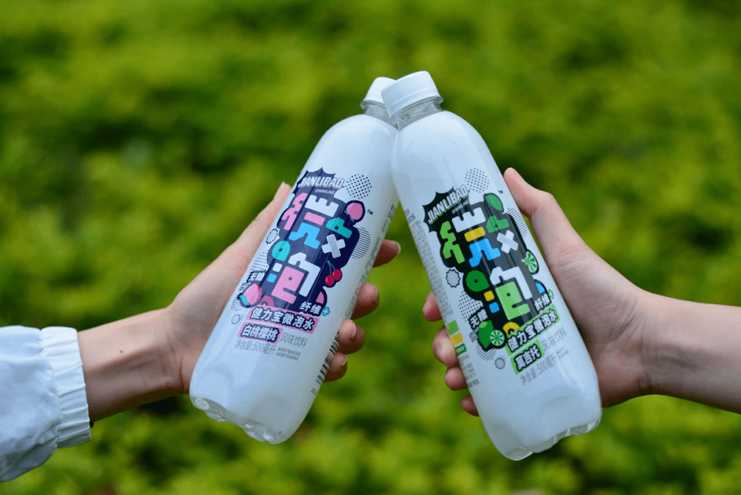 健力宝微泡水 鲜卤鸭爪