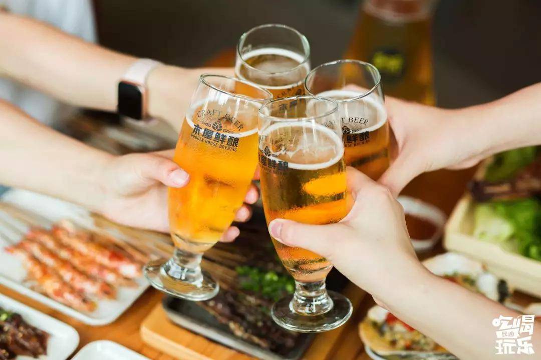 原创烧烤界的"扛霸子"回来了!撸串喝酒一站式体验,席卷星城!