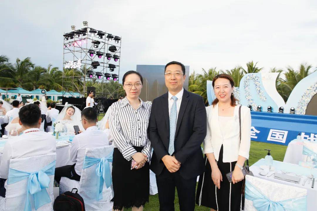 园区进行了沟通交流与各级政府领导,景区,合作伙伴现场,马婷总经理,王