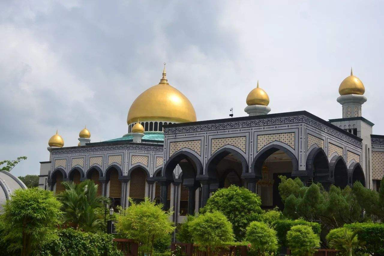 原创伊斯兰教清真寺的大圆顶建筑起源于哪里?