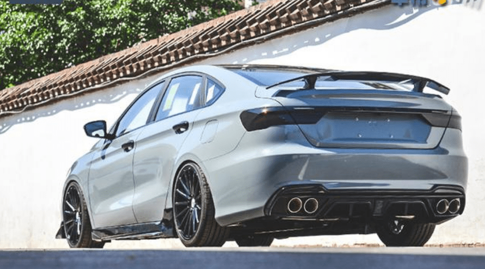 官方改装的吉利缤瑞"性能版"曝光,四出排气,颜值比思域还高