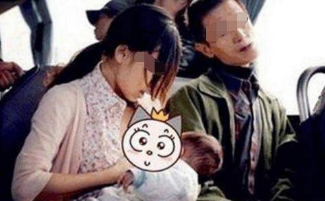 公交喂奶被骂"不要脸",90后宝妈霸气回怼,老妇顿时羞红了脸