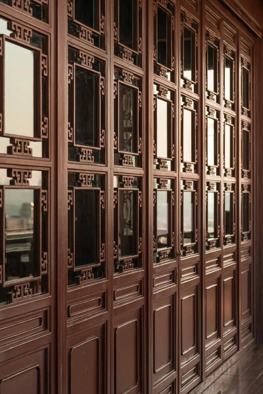 古往今来打卡胜地,黄鹤楼这个c位太闪耀了!