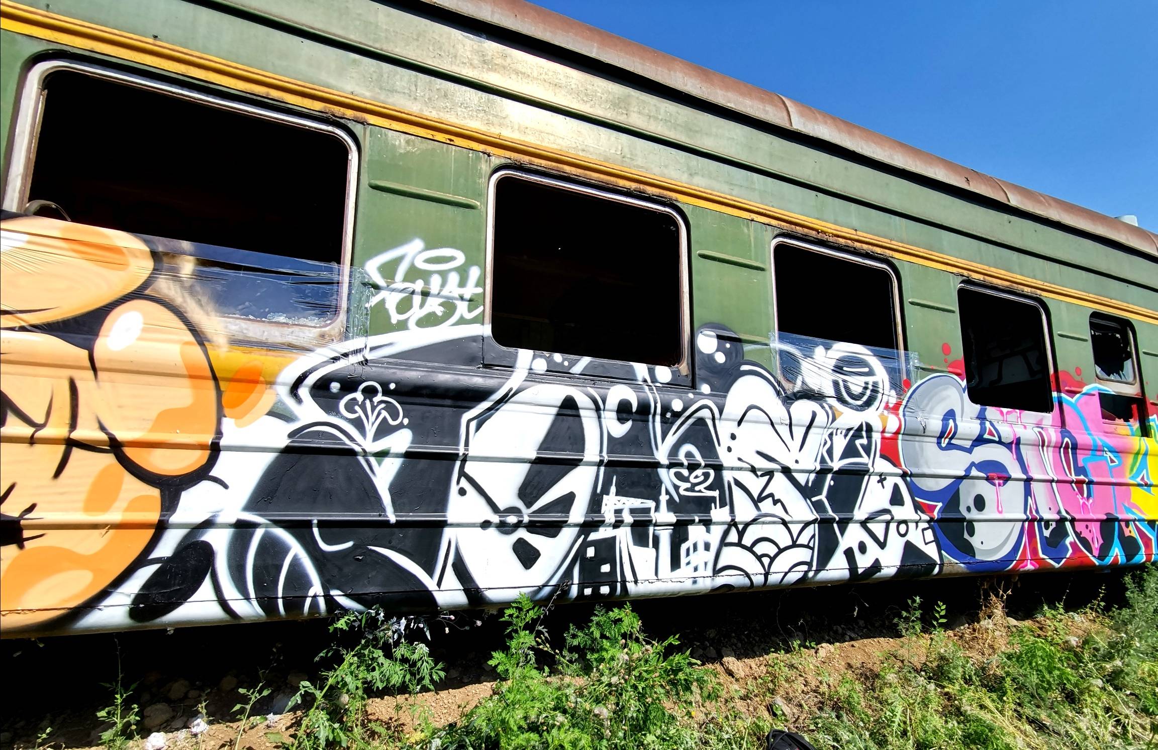 北京大波哥带你去涂鸦喷火车_北京网红火车_街头涂鸦我是认真的