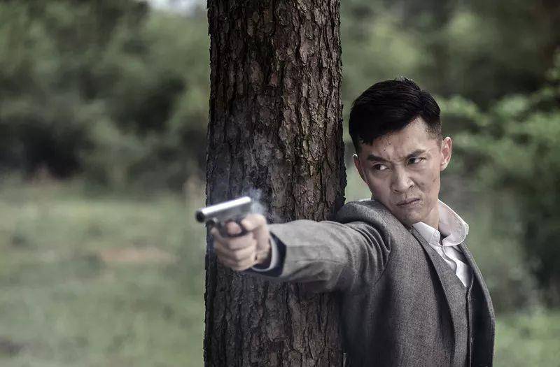 富二代,官二代加入战斗,打鬼子不忘谈恋爱,抗日神剧再出新花样