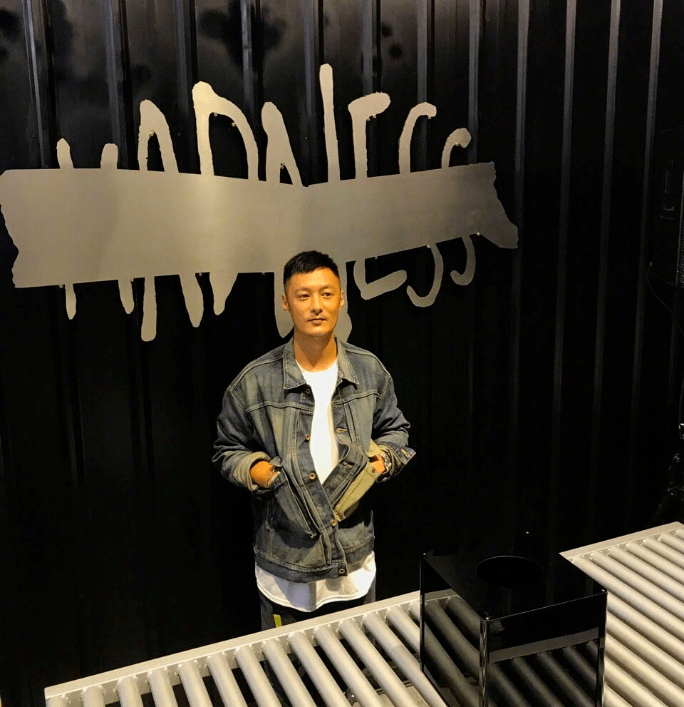 余文乐又被曝抄袭冠希呵呵打板乐