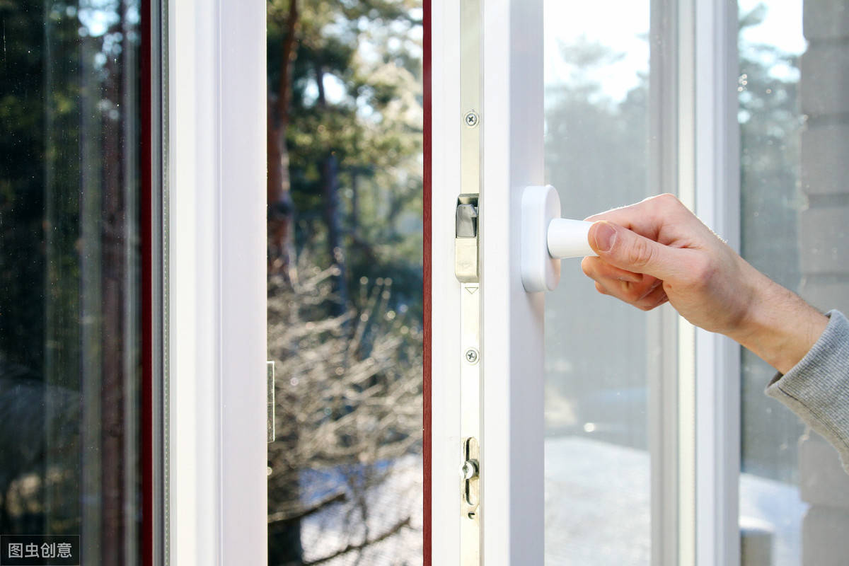 但人的一生中有80%以上的时间是在室内度过,如果没有及时通风换气