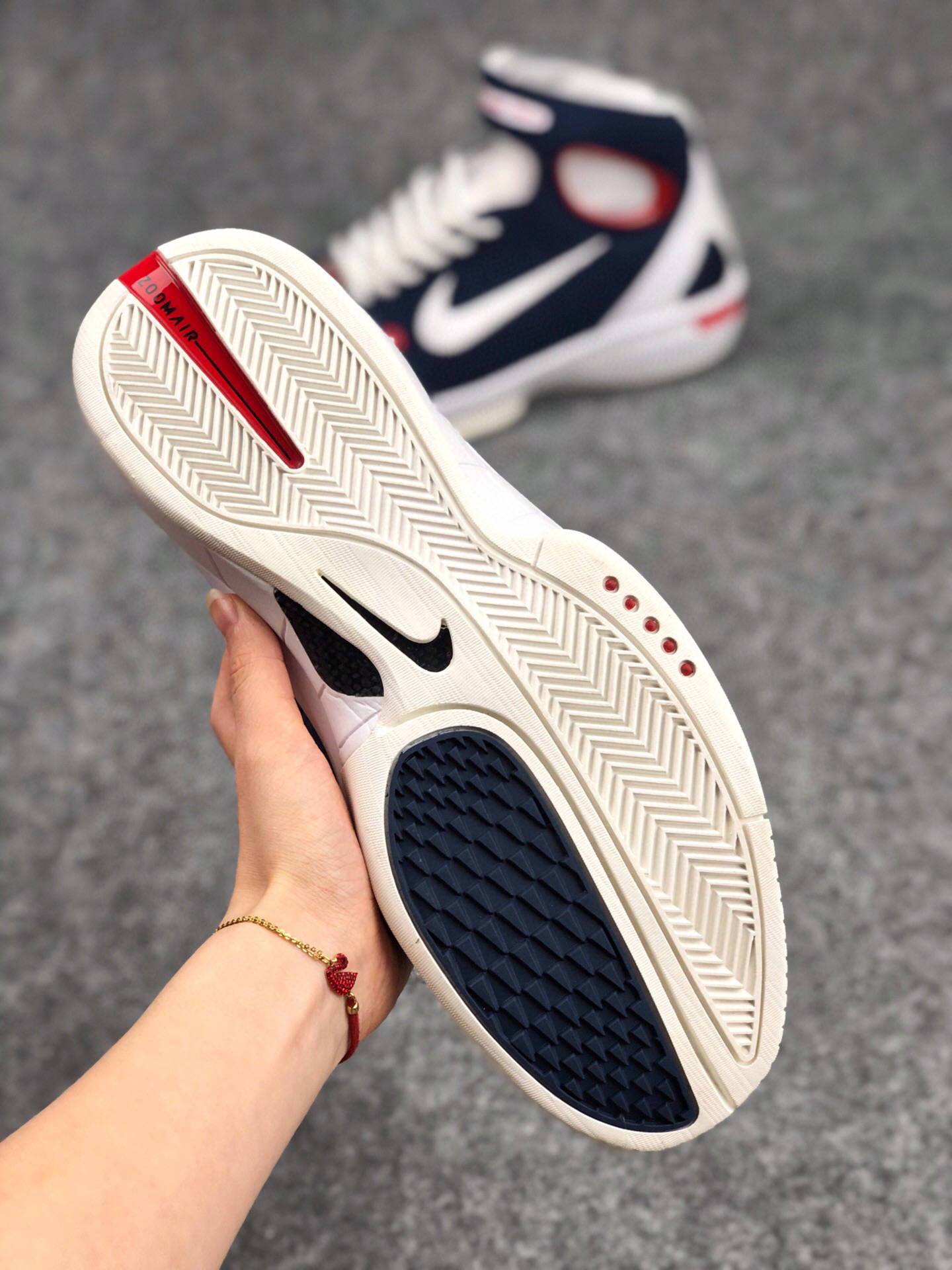 耐克科比一代nikeairzoomhuarache2k4usa美国队篮球鞋