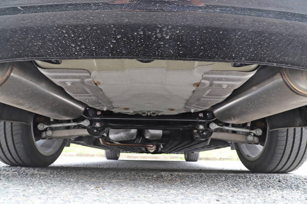 够快够稳的新旗舰试驾体验广汽传祺全新ga8