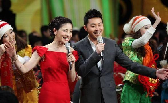 这对夫妻有多强多次上春晚老公成综艺常客老婆参演多部热剧