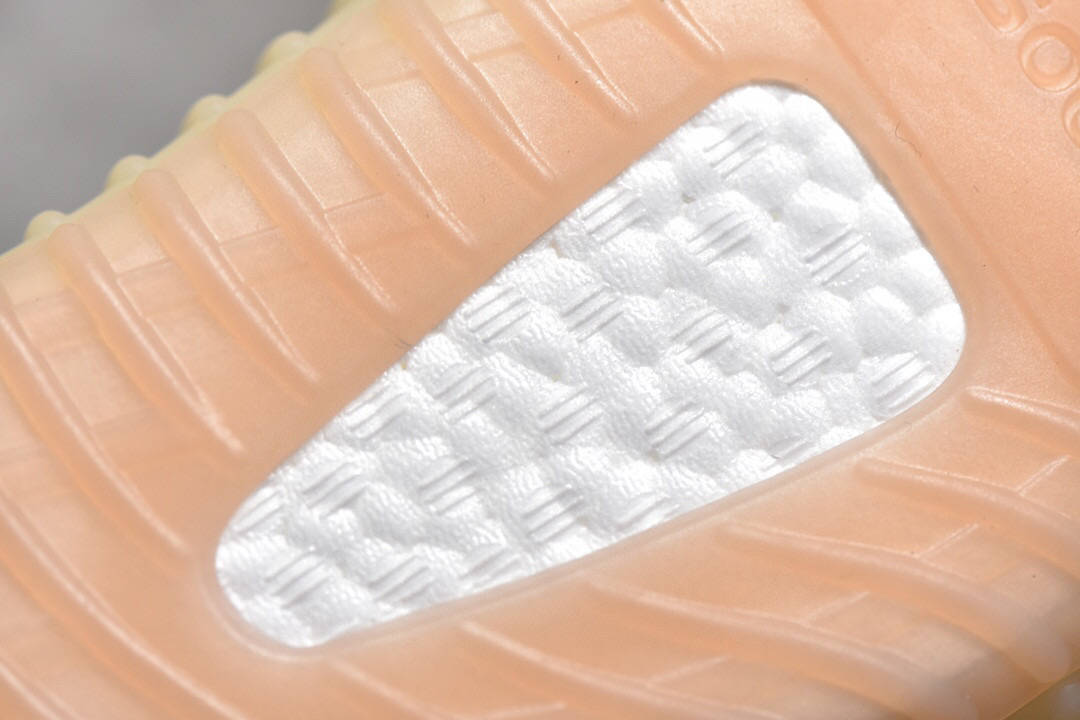 阿迪达斯 yeezy boost 350 v2 linen 奶油麻布 sulfur 硫磺抹茶绿椰子