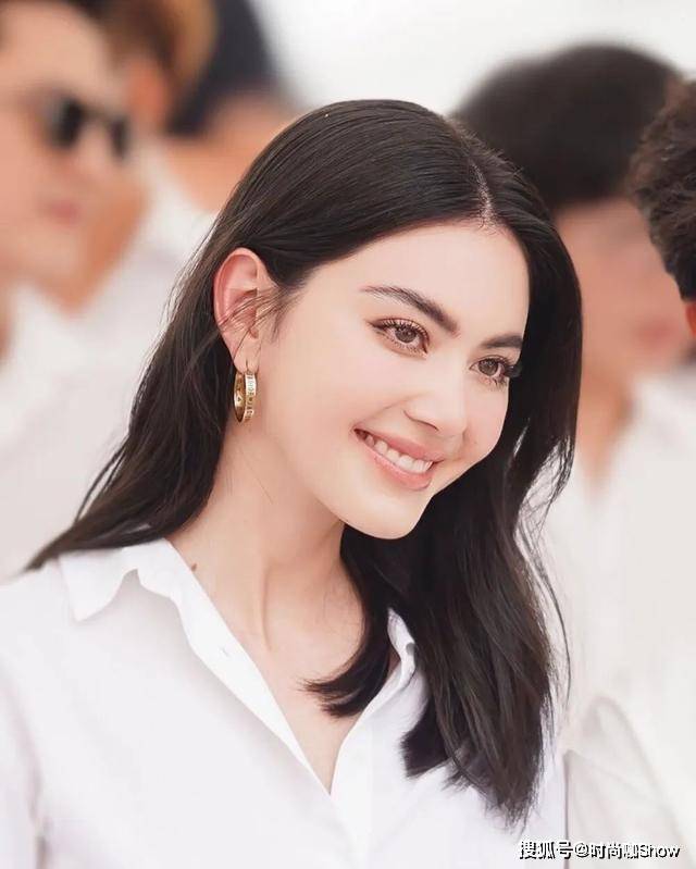 “浓颜系”长相简直太美了!不管男生还是女生,帅气又惊艳_颜脸