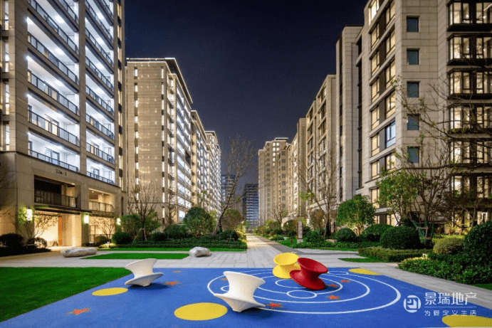 嘉兴景瑞万科璞悦湖畔在客厅城市之窗眺望姚家荡