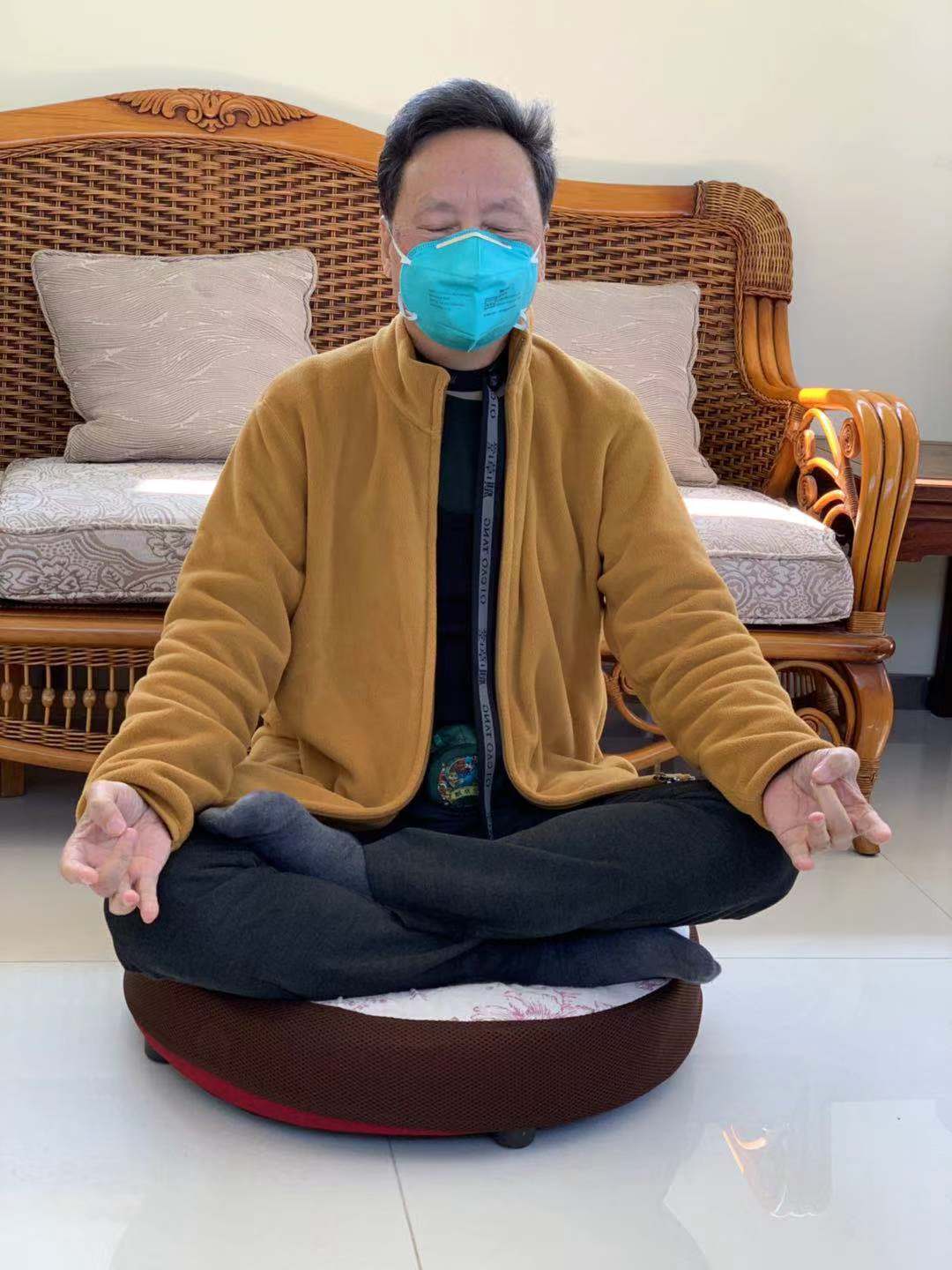 老吴艾国潮|如何用一次艾灸解决复杂暑湿腹泻_正气