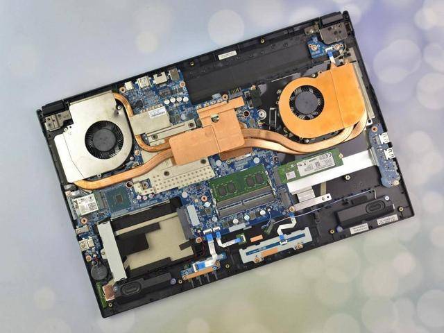 性能怪兽升级空间大雷神911plus2代游戏笔记本体验