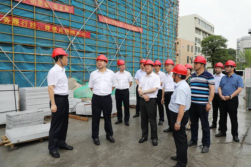 江苏省海安高级中学:南通市委常委,宣传部长陆卫东到校调研