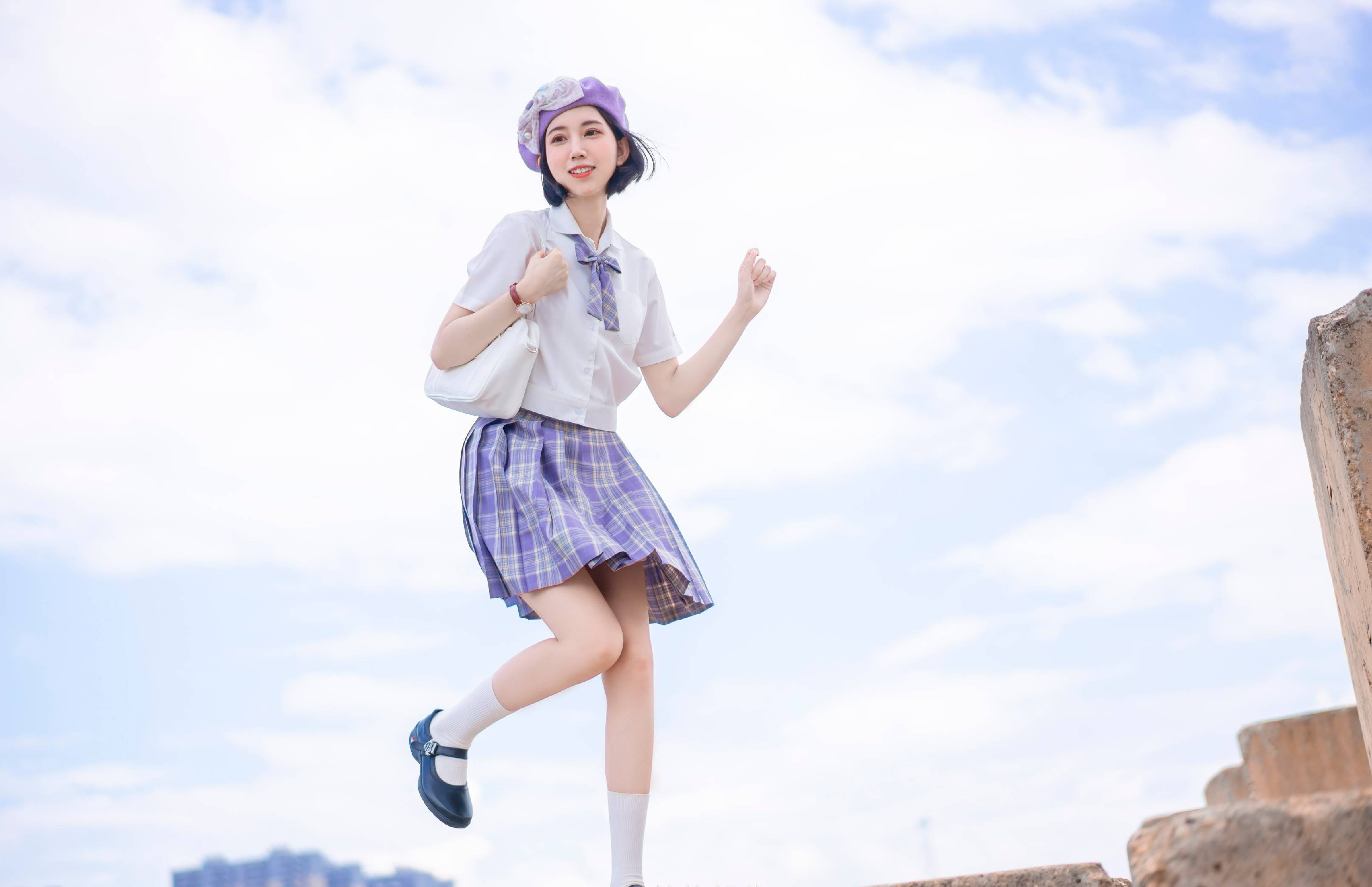 jk甜美少女!快来和她一起玩风车_拉格朗