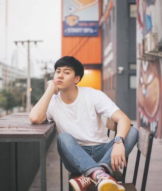 原创泰星taew发表莫名含义ins,让粉丝担忧不已,前男友ton现身点赞