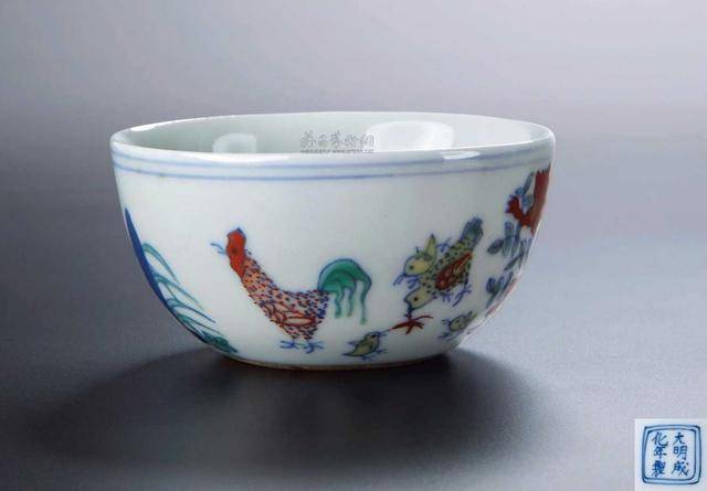大明成化 斗彩鸡缸杯
