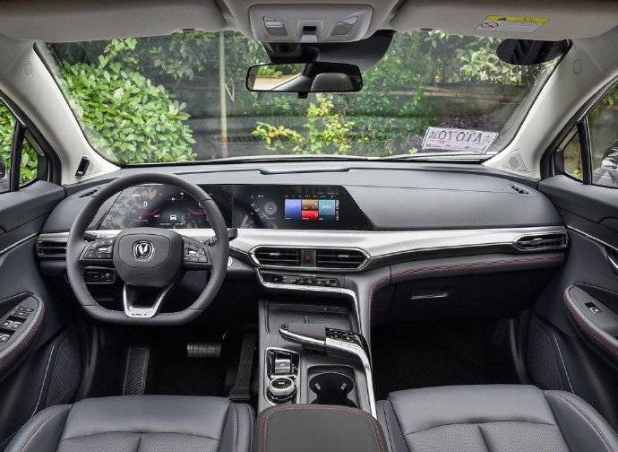 长安unit震撼上市百万级的外观1139万起的售价