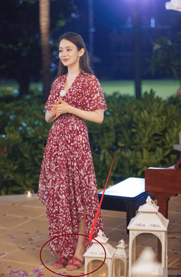 都羡慕吉娜身材好颜值高,谁又注意过她的脚踝?看了叫人心疼哭了_节目